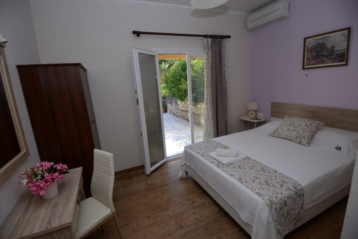 The Olive Grove House Villa Kassiopi Exterior foto